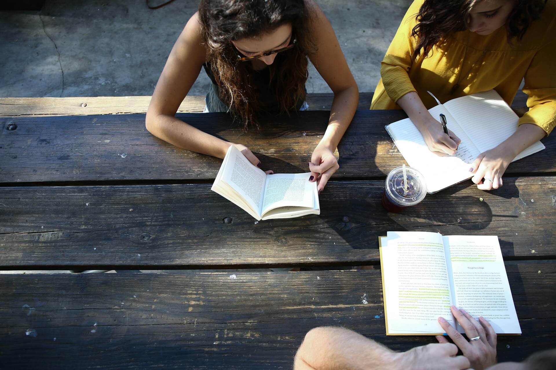 Communauté de lecteurs : le guide pour la bâtir, l&rsquo;animer et la faire durer